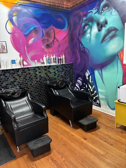 Hair Flow Studio Picture 4