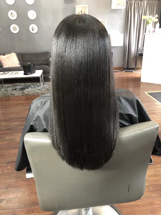 M'Bellish Hair Studio Picture 2
