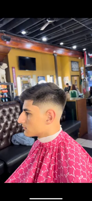 Traditions Barber Parlor Pilsen Picture 4