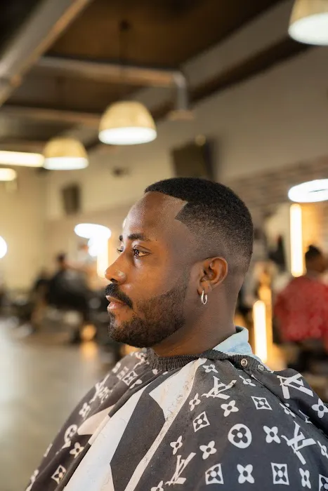 Traditions Barber Parlor Pilsen Picture 1