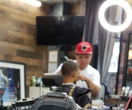 Razor Red Grooming Solutions
