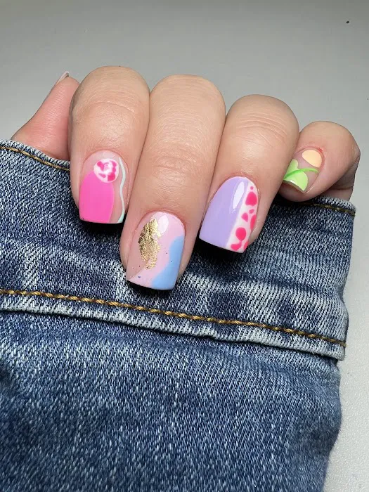 Mar Beauty Lounge Nails , Lashes, Body Wax, Spa Party Chicago Picture 4