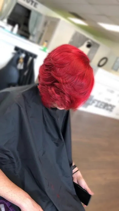 Pretty Hair Extensions - Master Stylist Picture 1