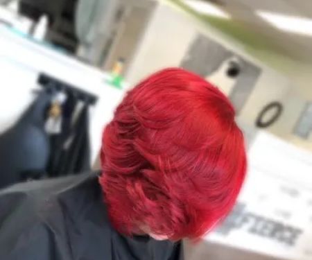 Pretty Hair Extensions - Master Stylist