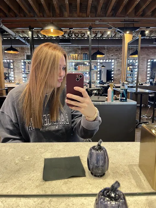 SalonDJ Hairtography Picture 4