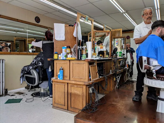Ruben's Barbershop Picture 4