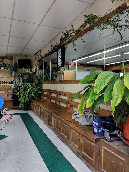 Ruben's Barbershop Picture 9
