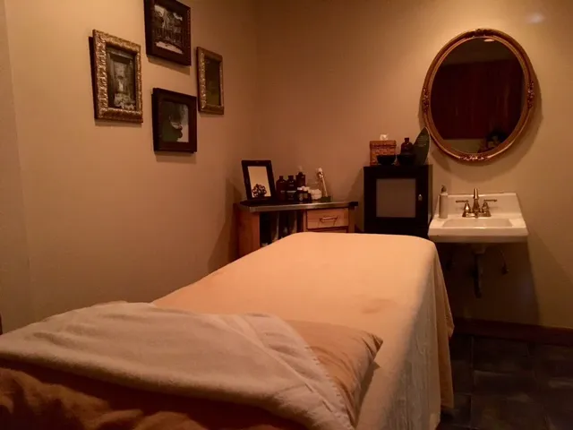 Roots Hair Salon Picture 3