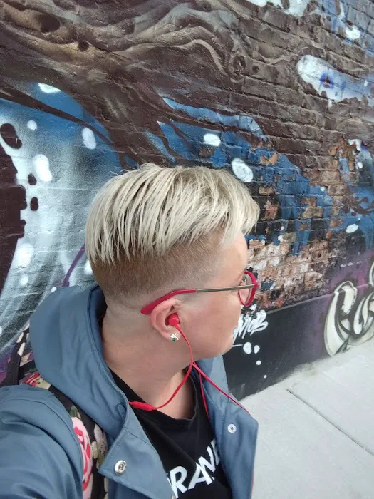 A&B Barbershop & Beauty Salon Picture 8