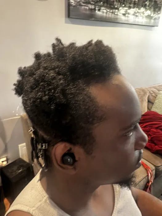 La'Shea Salon and Spa Picture 3