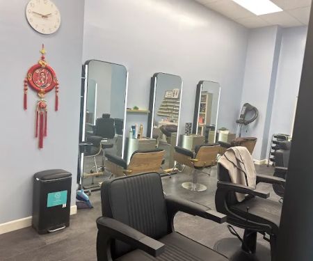 Tonys Salon