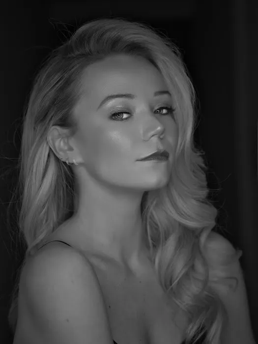 Platinum 34 Salon Picture 2