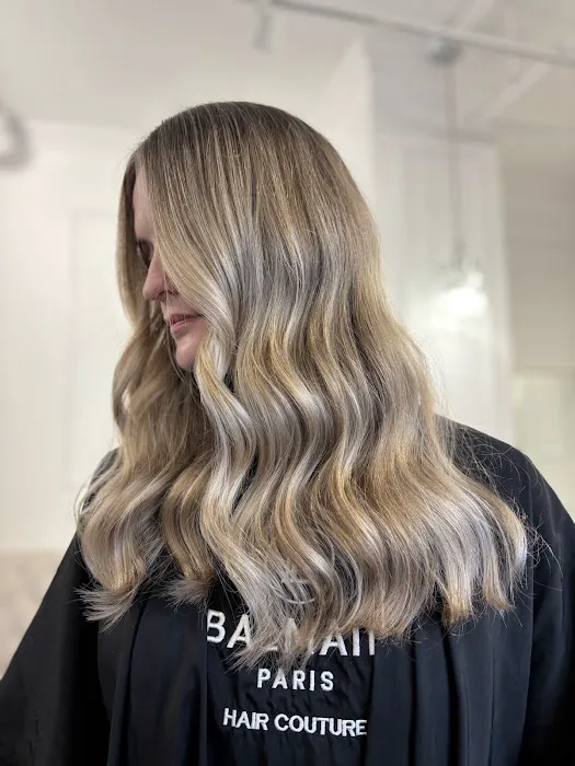 Gold Coast Salon Picture 5