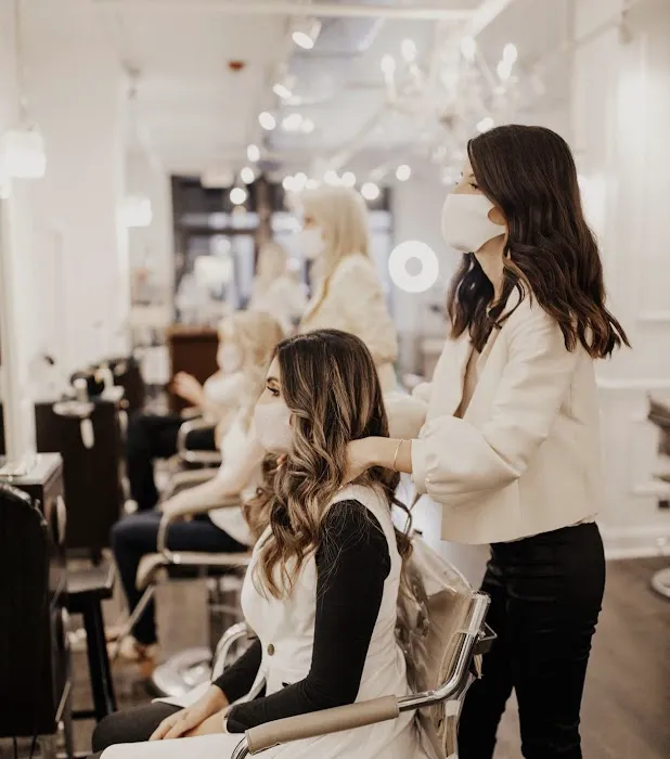 Gold Coast Salon Picture 7
