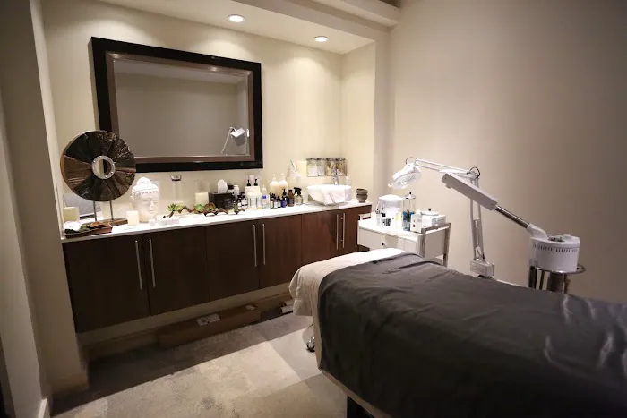 George the Salon Picture 2