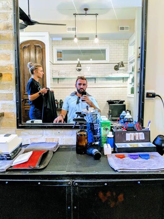 Old Town Barbershop Picture 9