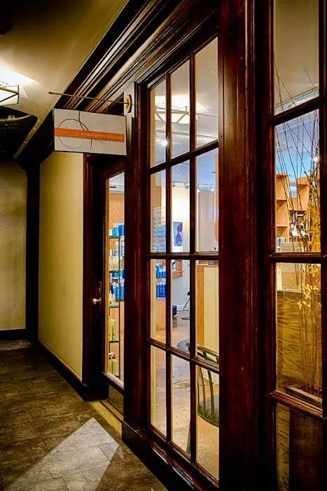 J Andrews Salon Picture 1