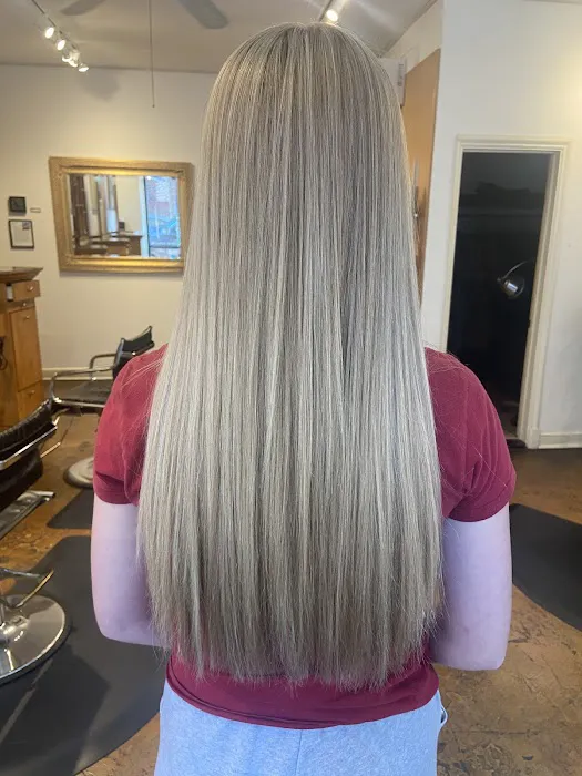 J Andrews Salon Picture 10