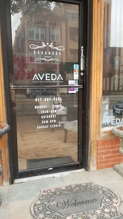 Casanova Salon Picture 5