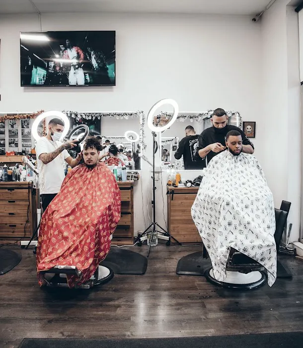 Traditions Barber Parlor 4 Picture 10