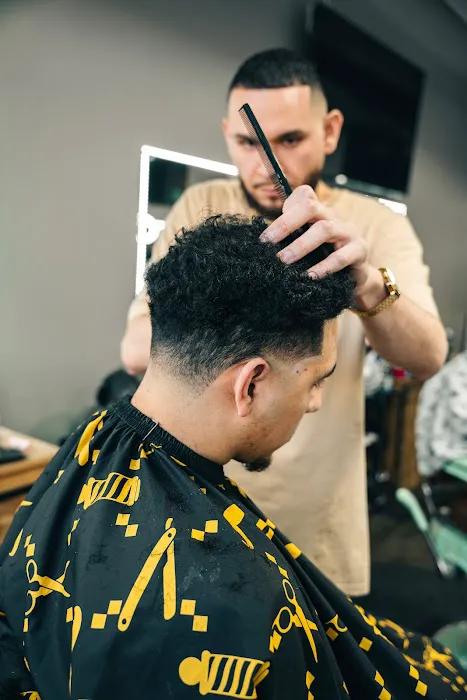 Traditions Barber Parlor 4 Picture 2