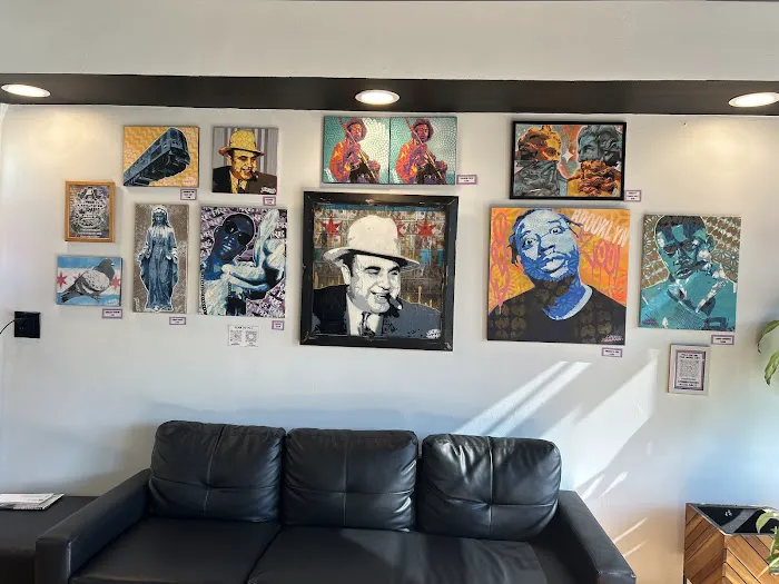 West Town 12 Studio Picture 2