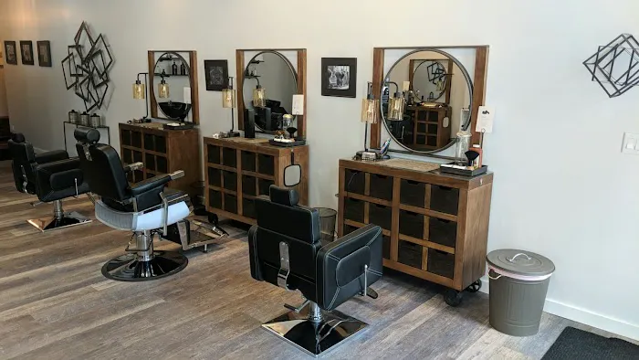 Grooming Lounge Chicago Picture 5