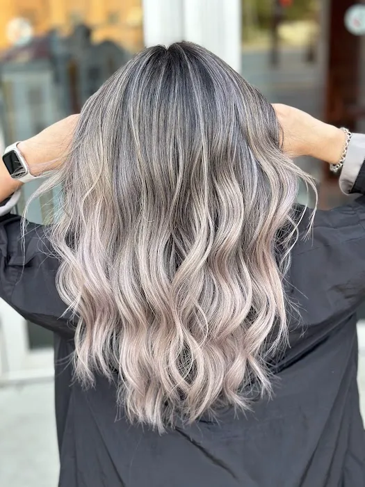 S&M Hair Salon Picture 2