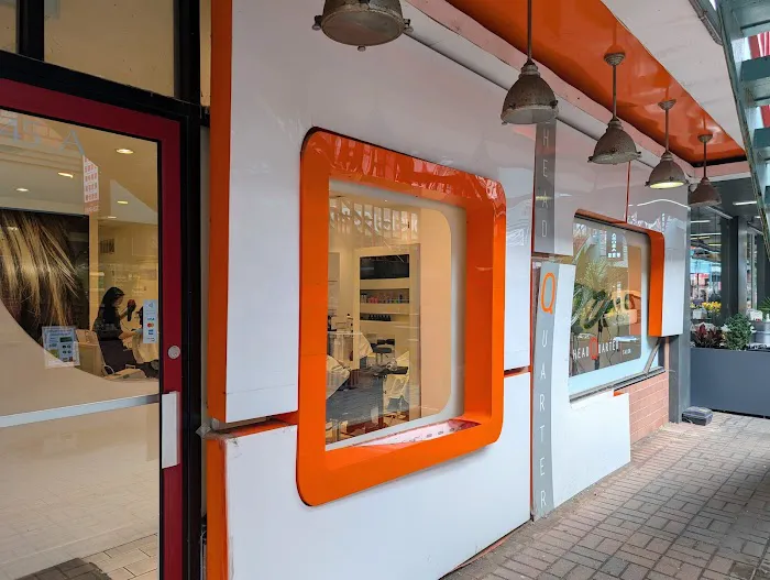 Headquarter Salon Picture 9