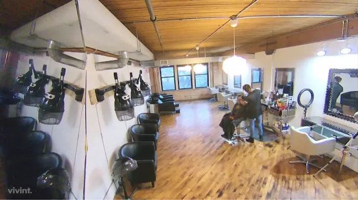 Roulet 9 Beauty Bar Picture 1