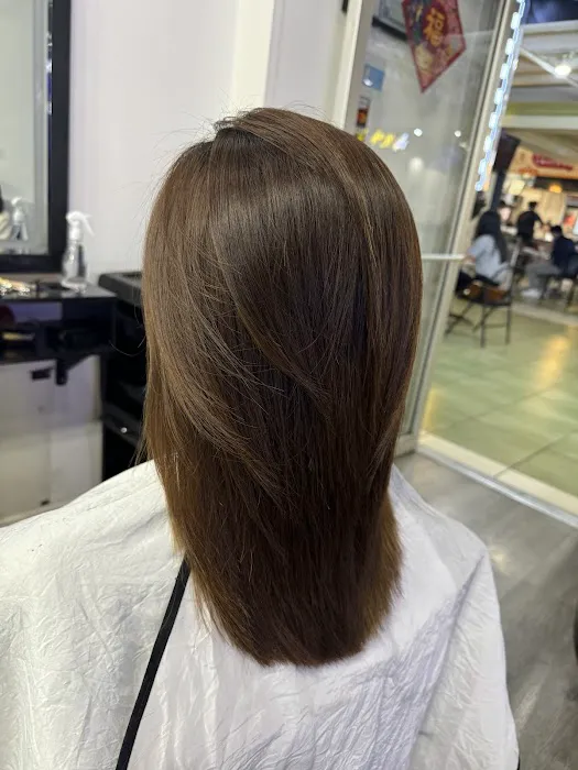 GW Hair Salon Picture 4