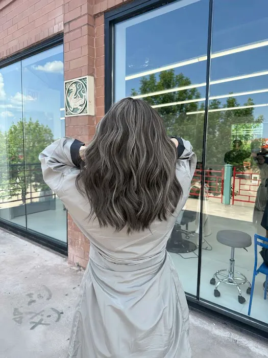 Top Hair Salon Picture 1