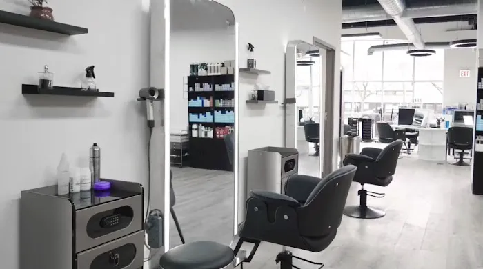 Match Hair Salon - Chinatown Chicago Picture 7