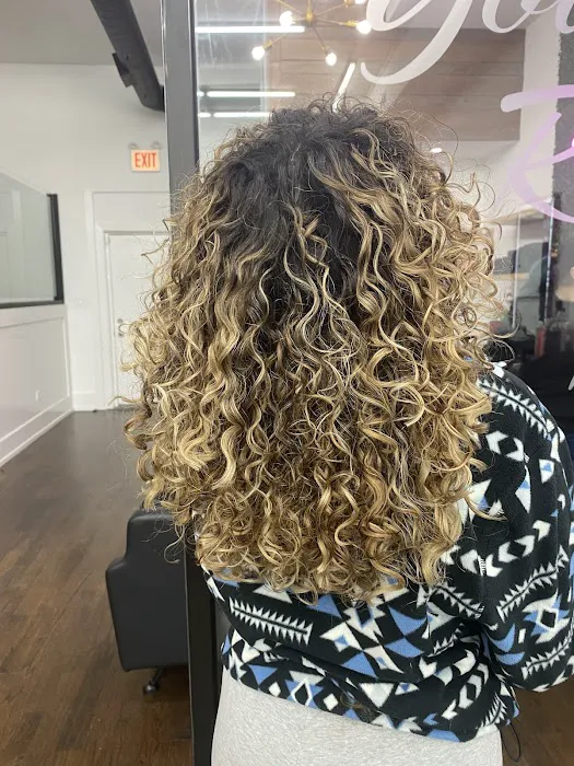 Blu’s Beauty Bar Picture 3