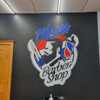 Pilsen Barbershop, inc. ico
