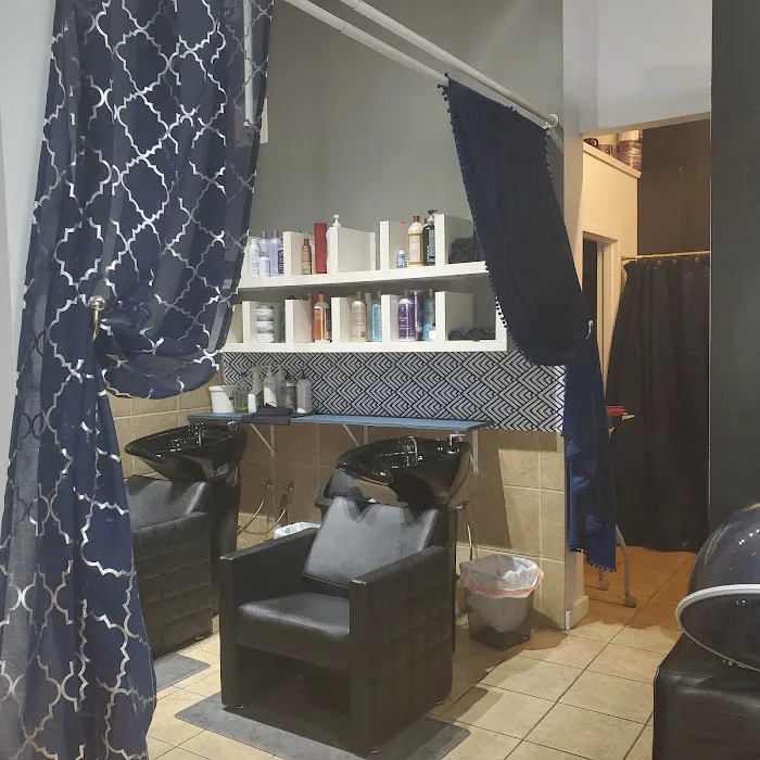 Madison Sq Hair Salon Picture 8