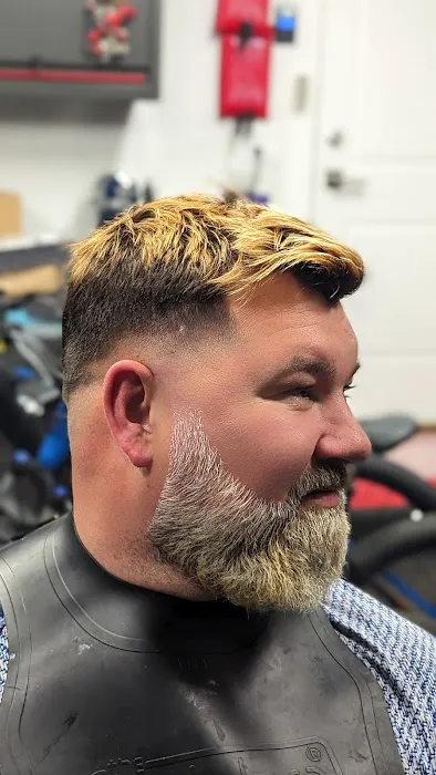 Montez Barber Studio Picture 6