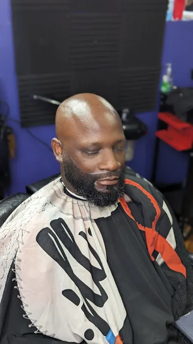 Montez Barber Studio Picture 1