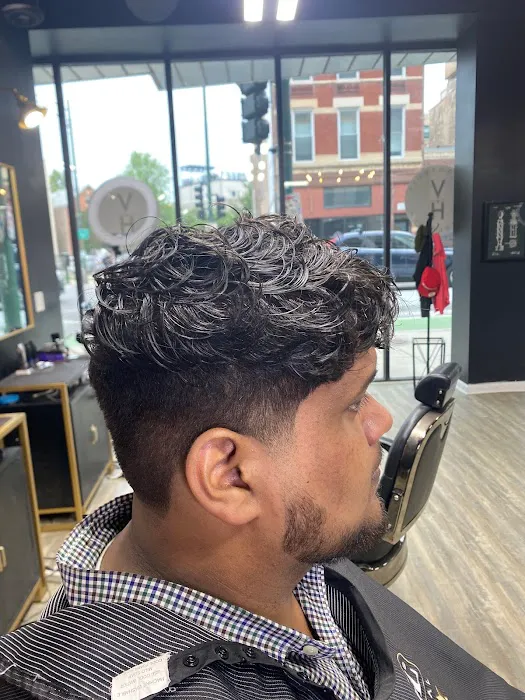 Justin Hawkins Barber @ Rockstar Barbershop Picture 10