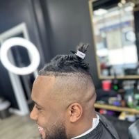 Justin Hawkins Barber @ Rockstar Barbershop ico
