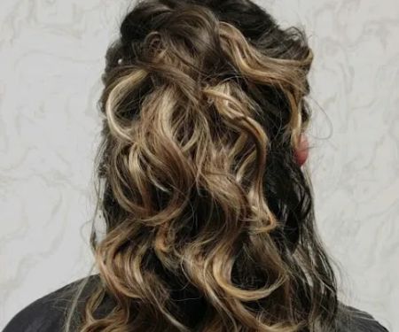 Delle Amiche Salon