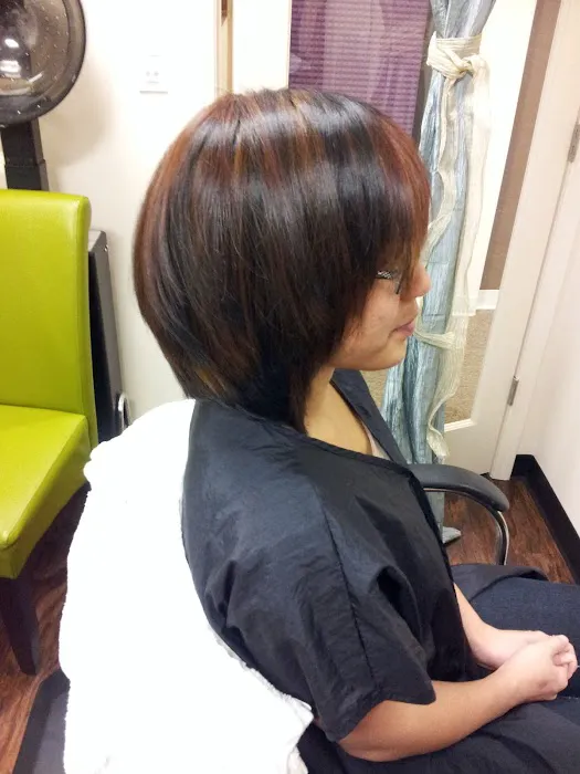 Catherine Ford Salon Picture 4
