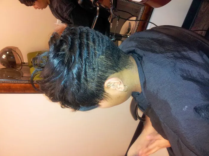Catherine Ford Salon Picture 5