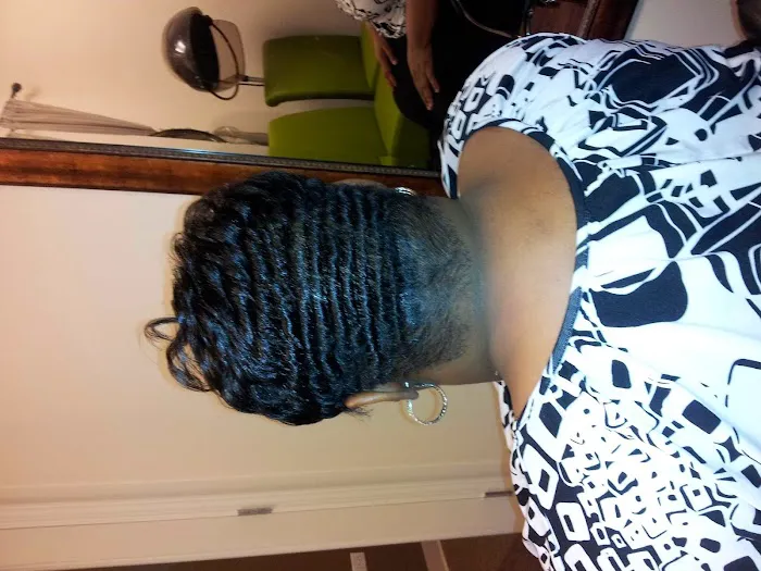 Catherine Ford Salon Picture 8