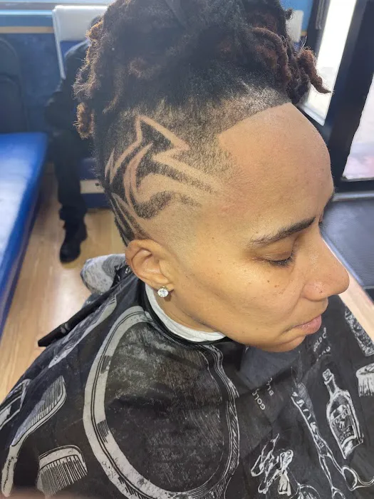 PROPER CHOP CUTS & STYLES LLC Picture 4