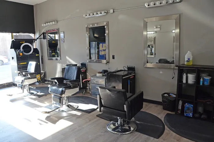 Hair Trendsetters Beauty & Barber Shop Picture 4