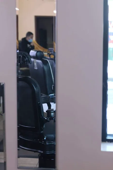 Styles Parlor Picture 4