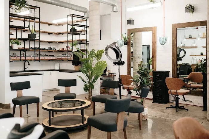 707 Hair Studios Picture 10