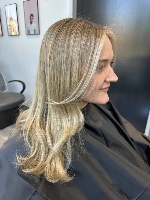 Studio One Hair Salon Picture 8
