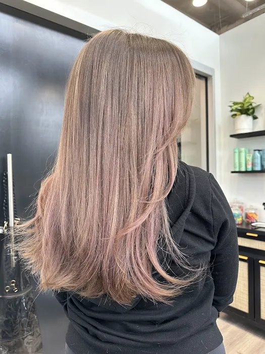 Studio One Hair Salon Picture 3